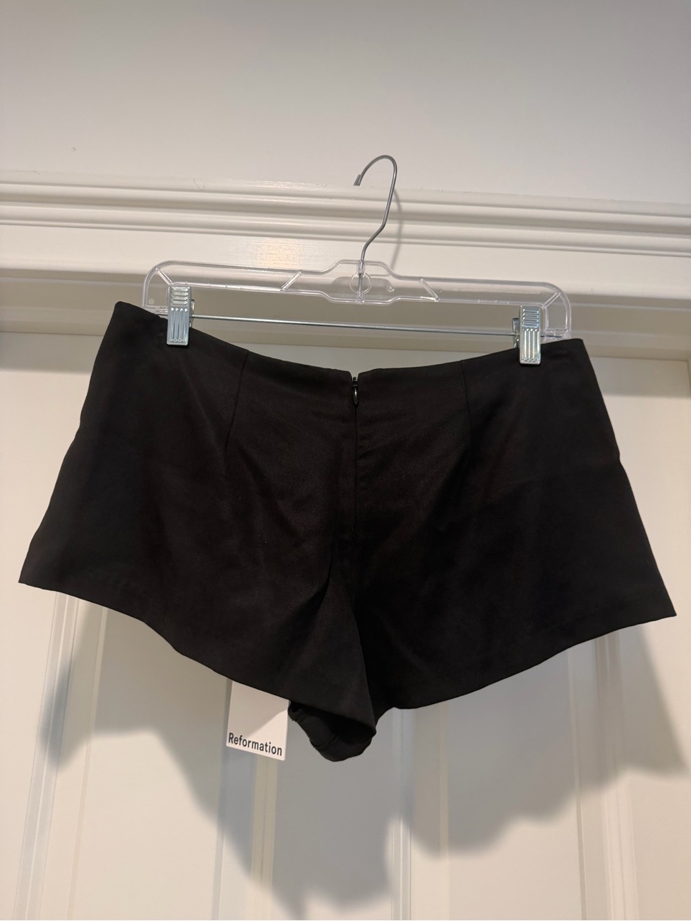 Reformation June Low Rise Short - Picture 4 of 8